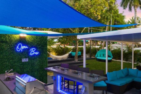 Double King Modern Villa. Hot Tub/Bar.